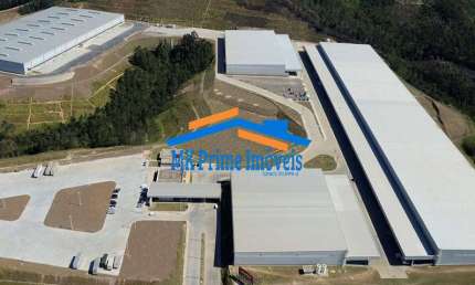 Galpão 6710m² Fabril 4 Docas- c/ Portaria Pé direito 10m², em Cajamar/SP- O