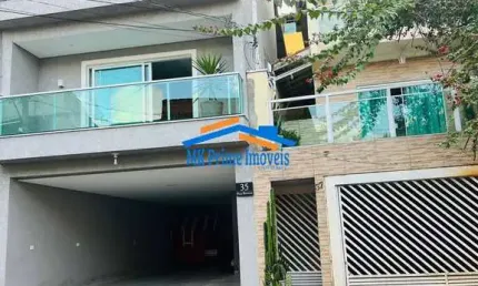 Sobrado em Condomínio 320m² de área construída  no  condomínio pq Esmeralda