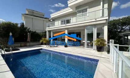 Excelente Casa no 18 do Forte, mobiliada e decorada!