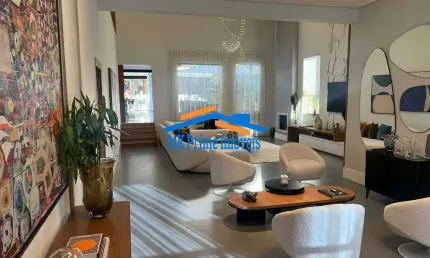 Casa em condomínio 620m² com 5 dormitórios no Residencial Melville.
