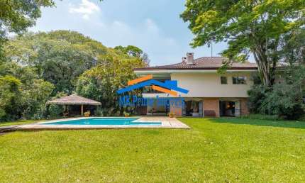 Linda casa em condomínio 5000m² com 6 dormitórios na na Granja Viana .