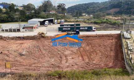 Galpão em Construção 2000m² 4 Docas Pé direito 12m- Itapecerica da Serra/SP
