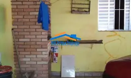 Casa Térrea com 3 Dormitórios e 4 vagas no Santo Antônio em Osasco.