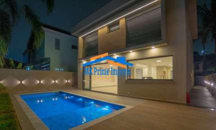 Casa Moderna Retrofit completo, com 3 suítes no Residencial 4 - Alphaville.