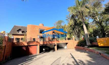 Casa condomínio Fechado 636m² 4 Suítes  - Jardim Passárgada I - Cotia/SP