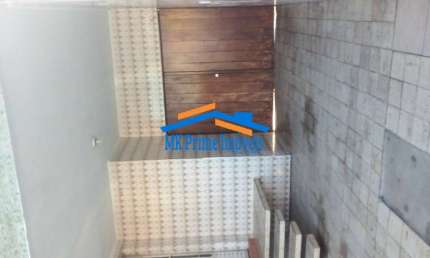 Casa Térrea com 4 Dormitórios e 5 Vagas de Garagem - Jd. Cipava / Osasco