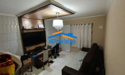 Casa c/ 75m², 2 quartos c/ móveis planejados em amador bueno-itapevi/sp.