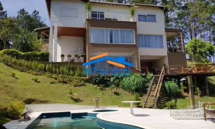 Linda Casa em Condomínio Refúgio dos Pinheiros 4 suítes!