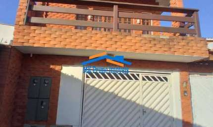 Incrível Sobrado Para Renda, com 3 casas ! Renda média de R$4.500,00