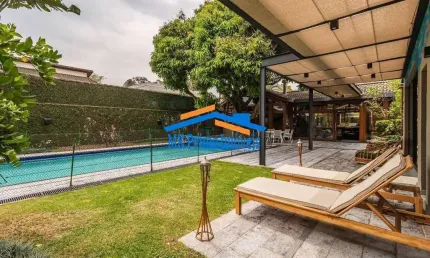 Maravilhosa Casa em Condomínio no Residencial 2 com 1.721m² de Terreno.