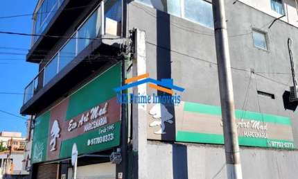 Casa Assobradada com 700m² de Área Construída para Renda/ Moradia. OSASCO