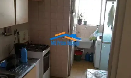 Apartamento à venda: 3 dormitórios e dependência de empregada.