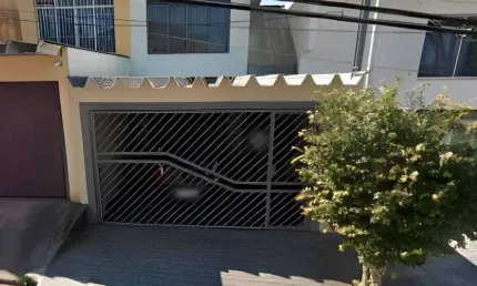 Sobrado 133m² com 3 Dorm 4 Vagas Para Venda - Parque São Domingos/SP