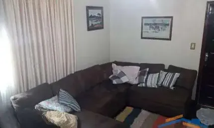 Casa Térrea com 3 dormitórios e Edícula - Jd. Santo Antônio - Osasco/SP.