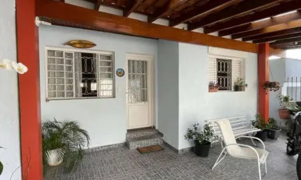 Casa Térrea Parque Continental - 3 Dormitórios - 2 Vagas