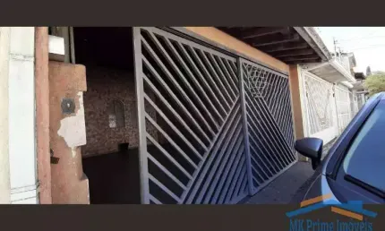 Excelente Sobrado com 3 Dormitórios sendo 1 Suíte e 2 Vagas de Garagem.