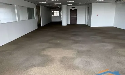 Sala comercial com 270,01m² no Centro de São Paulo.