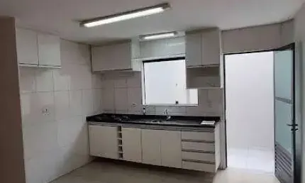 Sobrado em Condomínio no Bairro Jardim Veloso - 2 Dormitórios