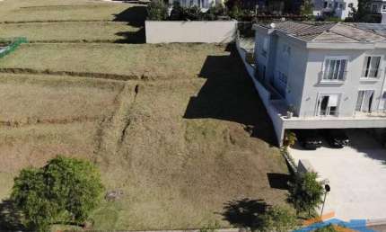 Terreno com 556 m² no Residencial Gênesis II - Alphaville.