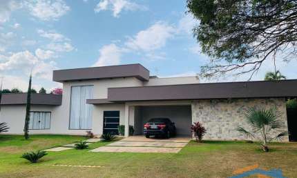 Casa à Venda 5 Dormitórios, 335m² - Reserva Campos de Boituva - Boituva-SP.