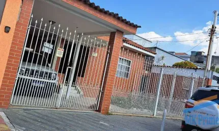 Ótima casa térrea jd. das flôres 03 dormitórios + 03 cômodos nos fundos