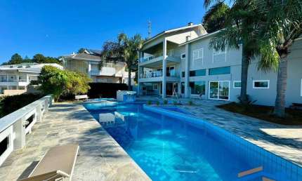Casa à Venda em Alphaville, Residencial 10 - 6 Suítes, Escritório, Piscina.