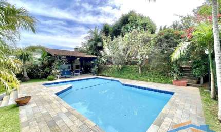 Cond Euroville - 4 dorms / 2 sts, linda, vista, lareira, piscina, gourmet!