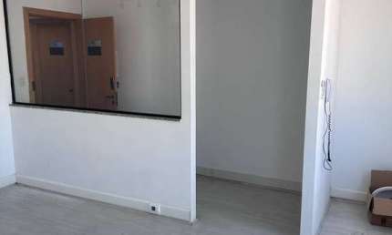 Sala Comercial mobiliada com 32m² em Excelente localização!