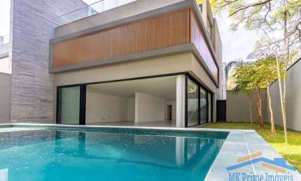 Linda casa no Condomínio UNYCO BROOKLIN - São Paulo/SP.