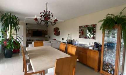 VENDE Apartamento com 198m², 04 Quartos, 03 Suítes - ALPHAVILLE.