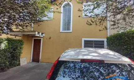 Casa em Condomínio Fechado, no Jardim Califórnia em Barueri SP.