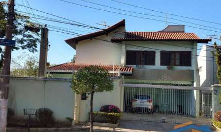 Casa a venda com 3 Quartos e 6 banheiros à Venda, 336 m² -PQ dos Príncipes.