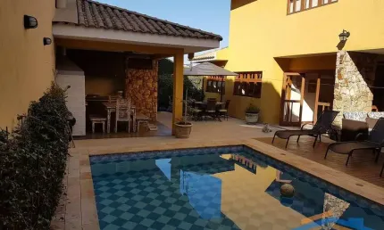 Casa à venda, 495 m² com 4 suítes, Piscina, 8 vagas - Parque dos Príncipes.