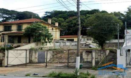 Terreno Comercial com 560 m² em Avenida Movimentada na Lapa!
