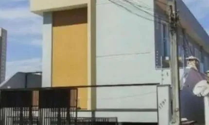 Lindo Sobrado em Condomínio (Villagio) 72 m²  2 dorm. 2 vagas - Jaguaribe