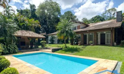 Cond. Granja do Lago - 3 sts - Estilo e charme ao lado Miolo da G. Viana!