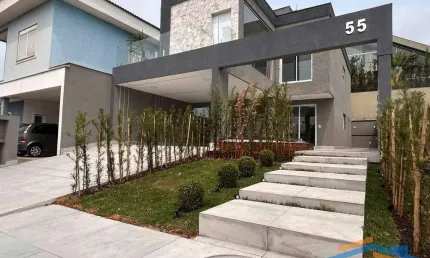 VENDE Casa de Condomínio com 220m² A.C. Com 03 Suítes - QUINTAS DO INGAÍ