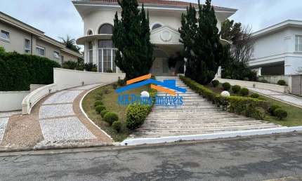 Imóvel com 3 suítes Localizado em Residencial Tamboré 2