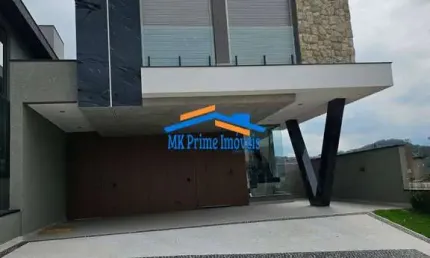 Linda Casa Nova com 3 Suítes, Piscina, Sauna no New Ville!