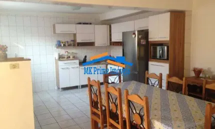 Casa assobradada c/150m², 3 quartos, 4 vagas e quintal-jaguaribe-osasco/sp