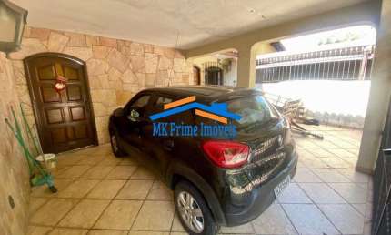 Casa Térrea com 2 dormitórios e 2 banheiros à Venda, 117 m²