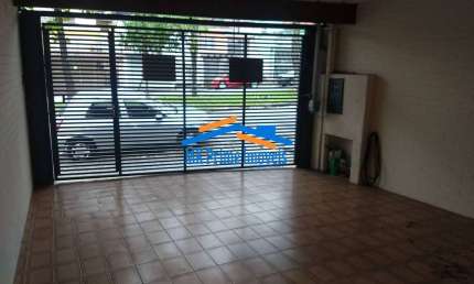 Sobrado com 4 Quartos e 2 Banheiros à Venda no Cipava em Osasco.