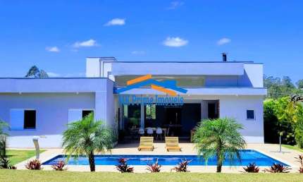 Chácara Espaçosa com 6 Dormitórios, Piscina Climatiza e Área Gourmet.