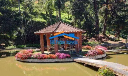 Sítio Santo Antônio: Lazer Completo e Restaurante para 200 Pessoas.