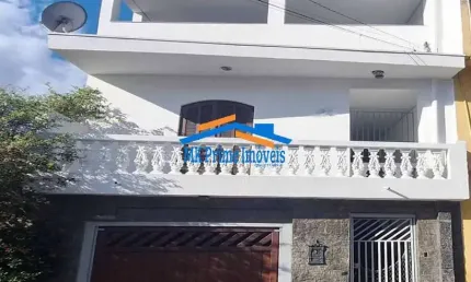 Sobrado c/ 252m², 3 Quartos(1 Suíte), 2 vagas coberta no Jd. Abril - Osasco