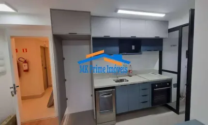 Apartamento Aconchegante com 2 Dormitórios, Sacada e Piso Laminado.