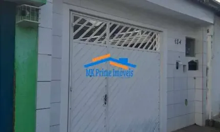 Excelente sobrado com 4 dormitórios sendo 1 suíte, 4 vagas de garagem.