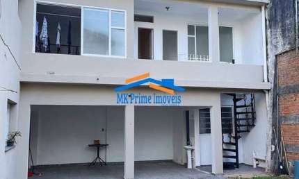 Casa de 380m² com 5 Quartos (4 suítes) e 2 Vagas Cobertas - Cotia.