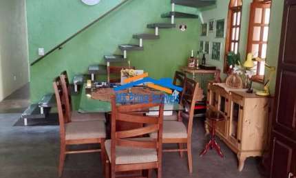 Ótimo Sobrado de 160m² c/ 01 Suíte e 5 Vagas para Venda - Vila Mangalot/SP