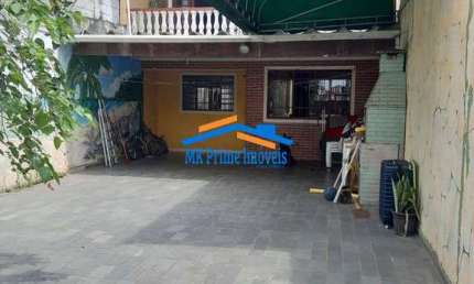 Excelente sobrado com 2 dormitórios sendo 1 suíte e 6vagas de garagem.